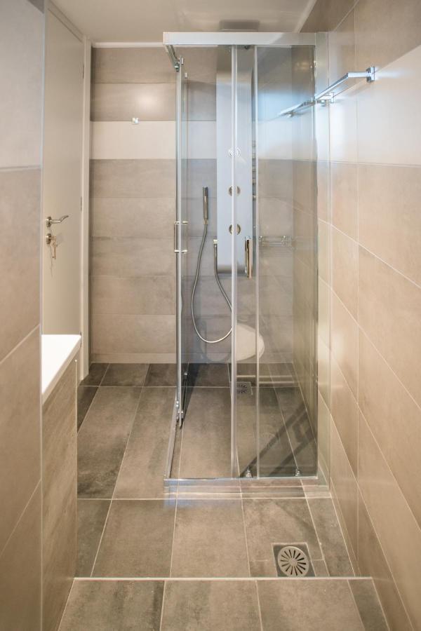 Athenian Living Suites Екстер'єр фото