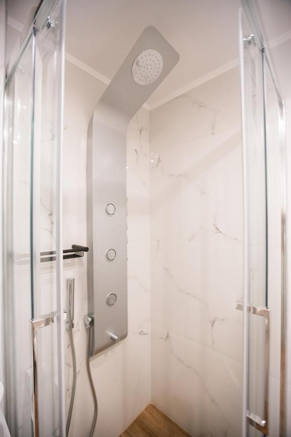 Athenian Living Suites Екстер'єр фото