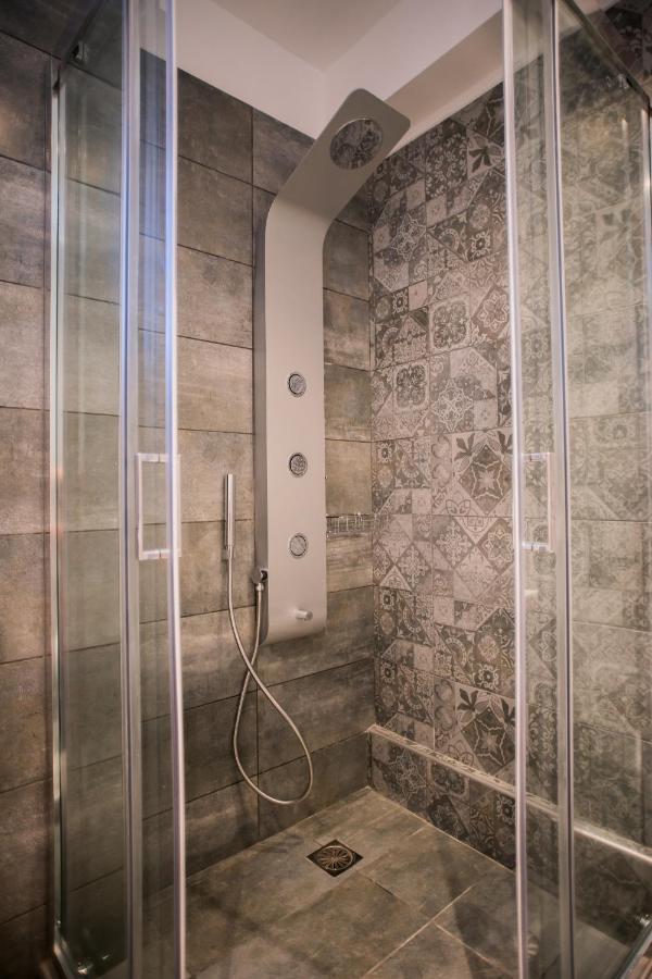 Athenian Living Suites Екстер'єр фото